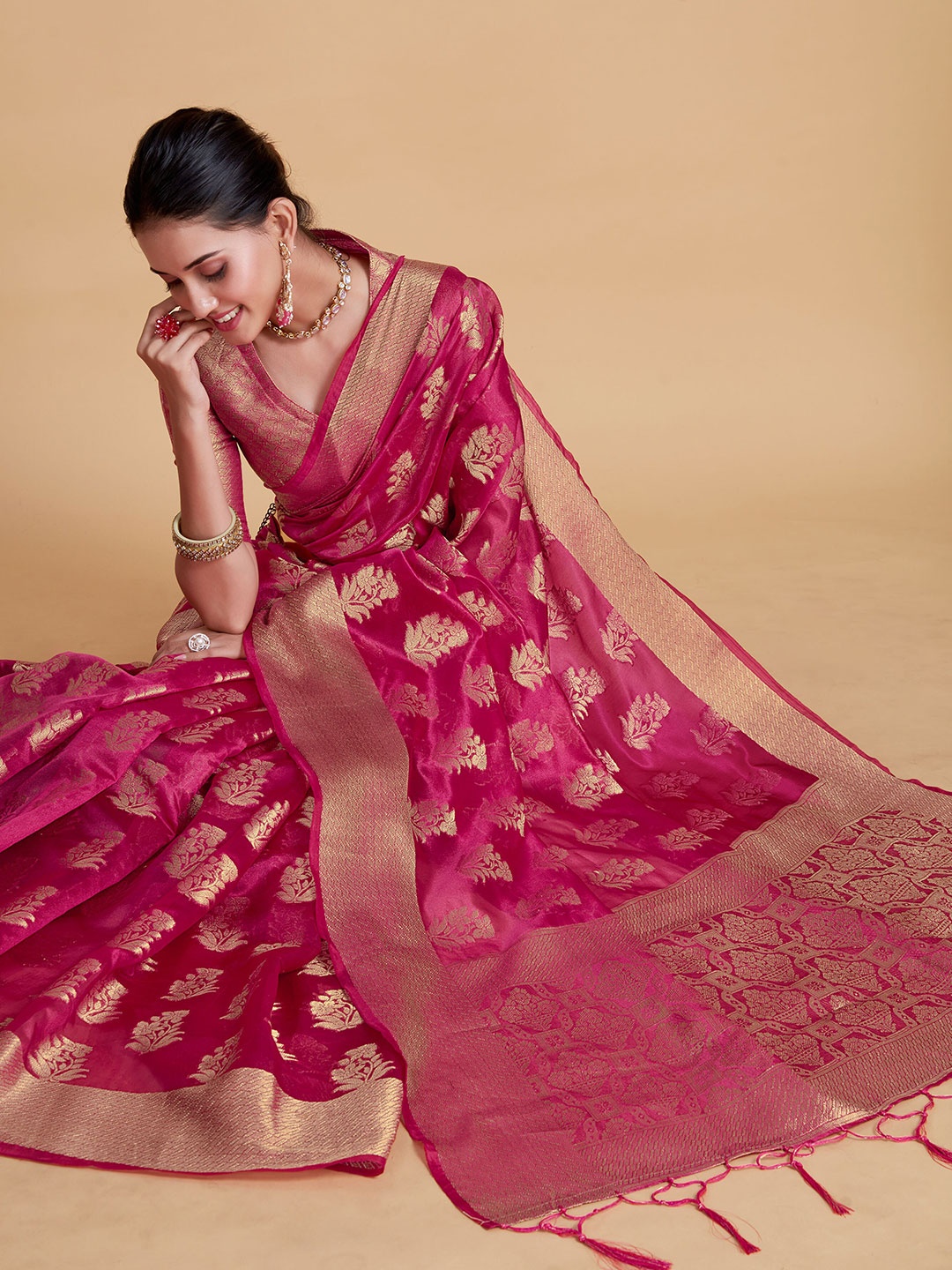 

Sangria Ethnic Motif Zari Organza Banarasi Saree With Blouse Piece, Pink