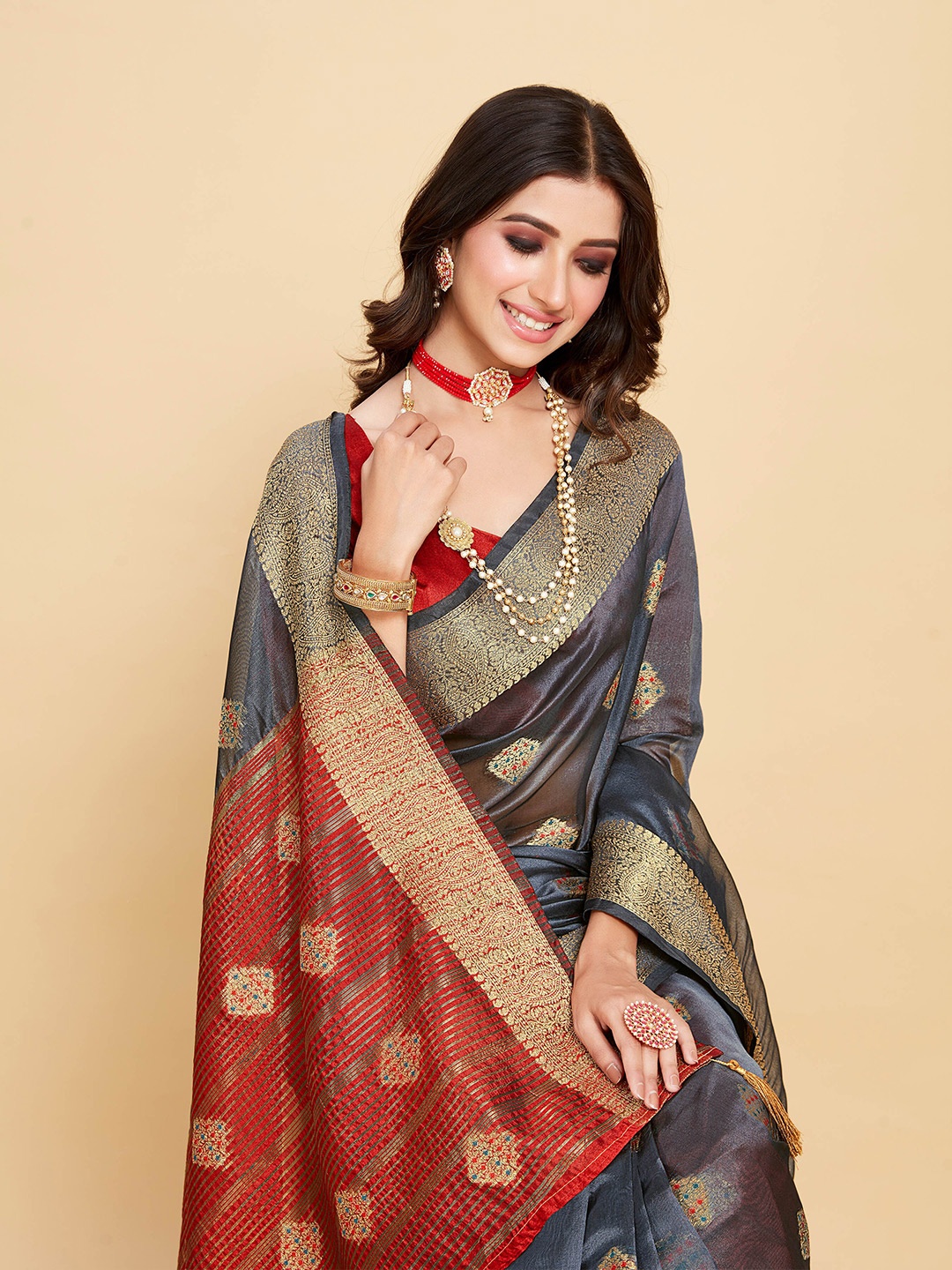 

Sangria Ethnic Motif Woven Design Zari Saree With Blouse Piece, Grey