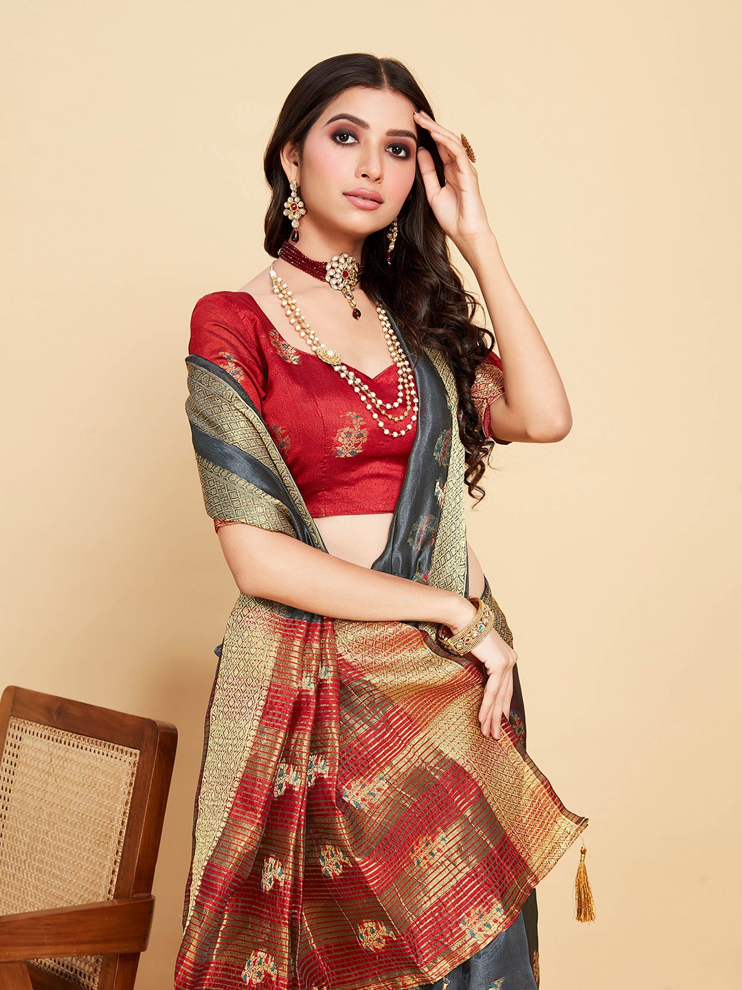 

Sangria Ethnic Motif Woven Design Zari Saree With Blouse Piece, Grey