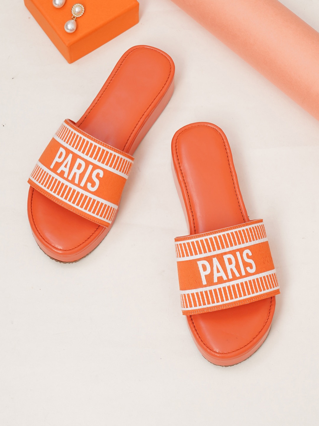 

HASTEN Printed Flatform Heels, Orange