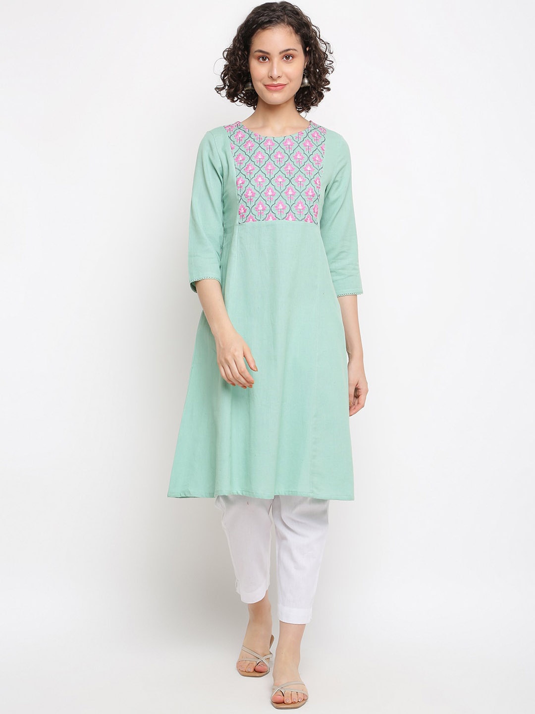 

IMARA Geometric Yoke Design Mirror Work Kurta, Green