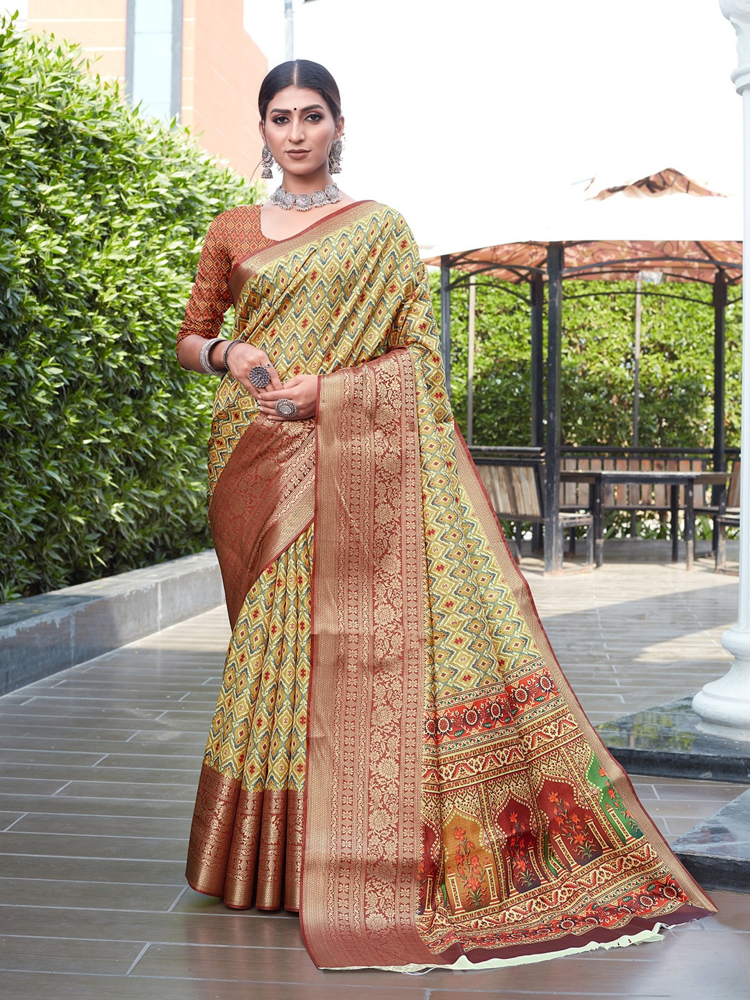 

all about you Ethnic Motifs Printed Zari Silk Blend Saree, Beige