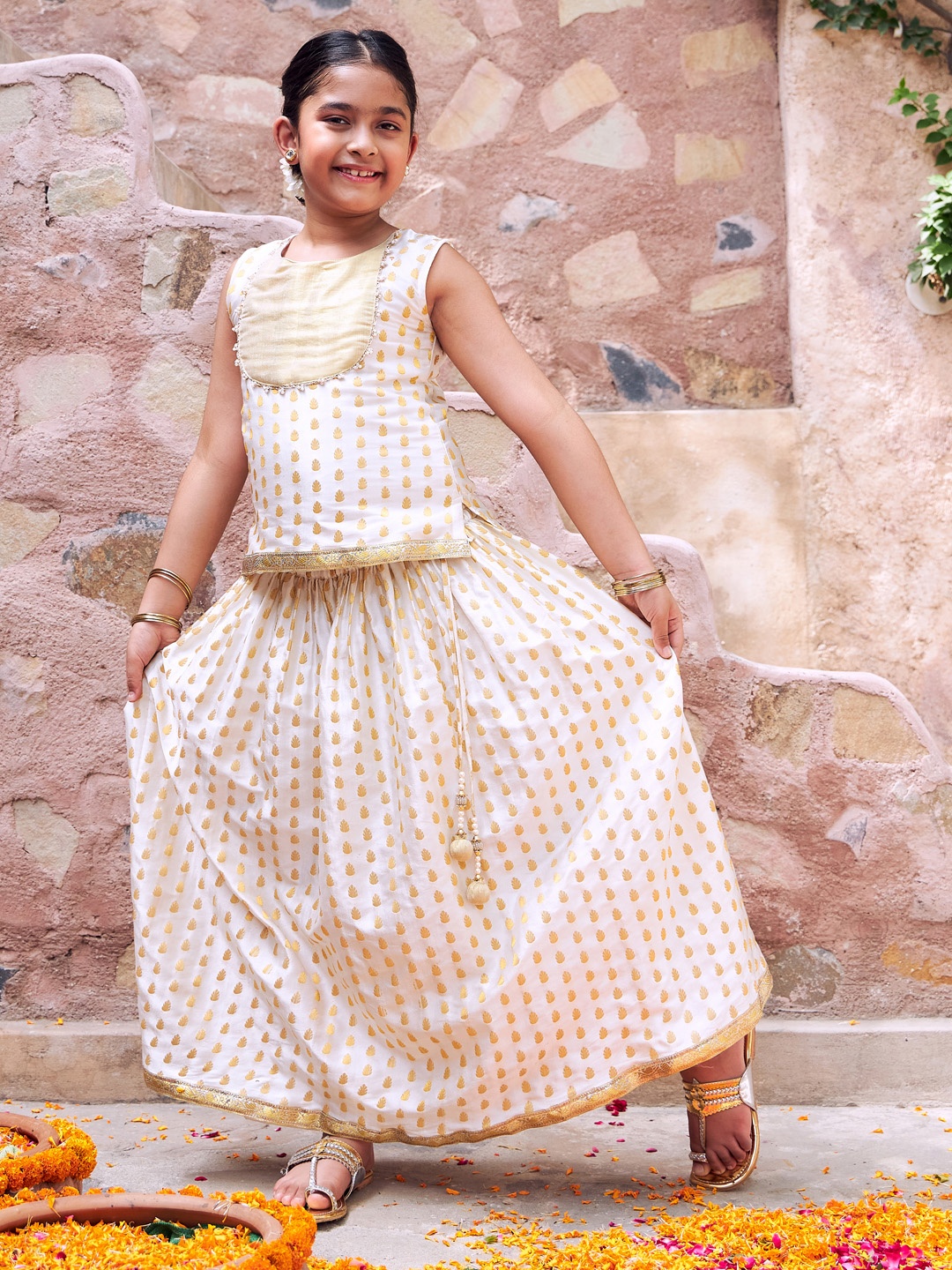 

VASTRAMAY Girls Embellished Ready to Wear Lehenga & Blouse, Cream
