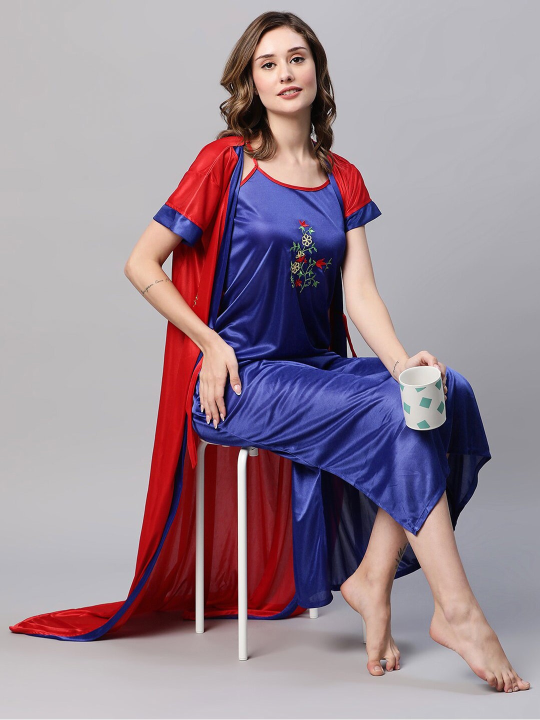 

AV2 Satin Nighty With Robe, Red