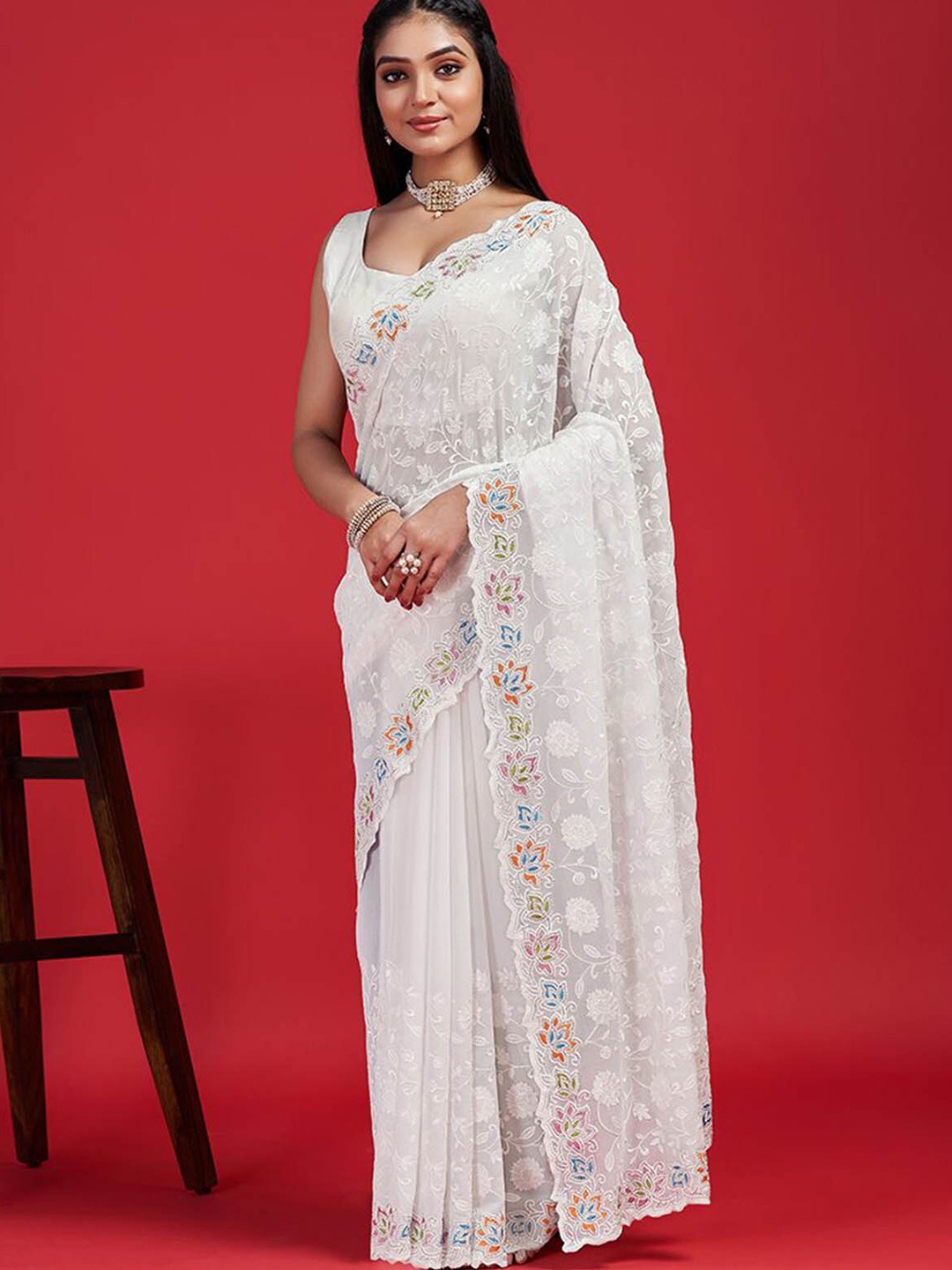 

ODETTE Floral Sequinned Embellished Saree, White