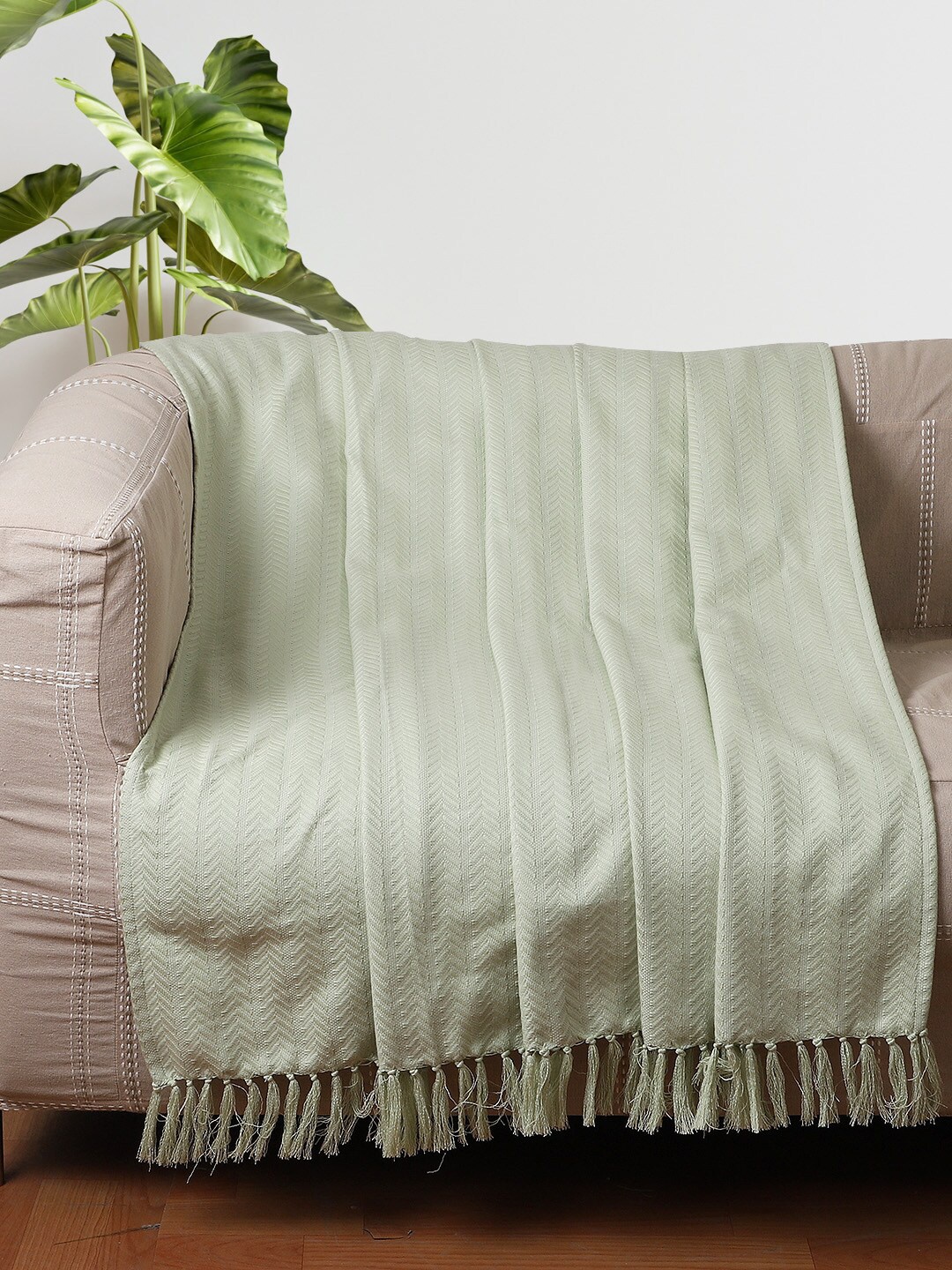 

Jamio Firati Green Geomatrical Textured Pure Cotton Throw