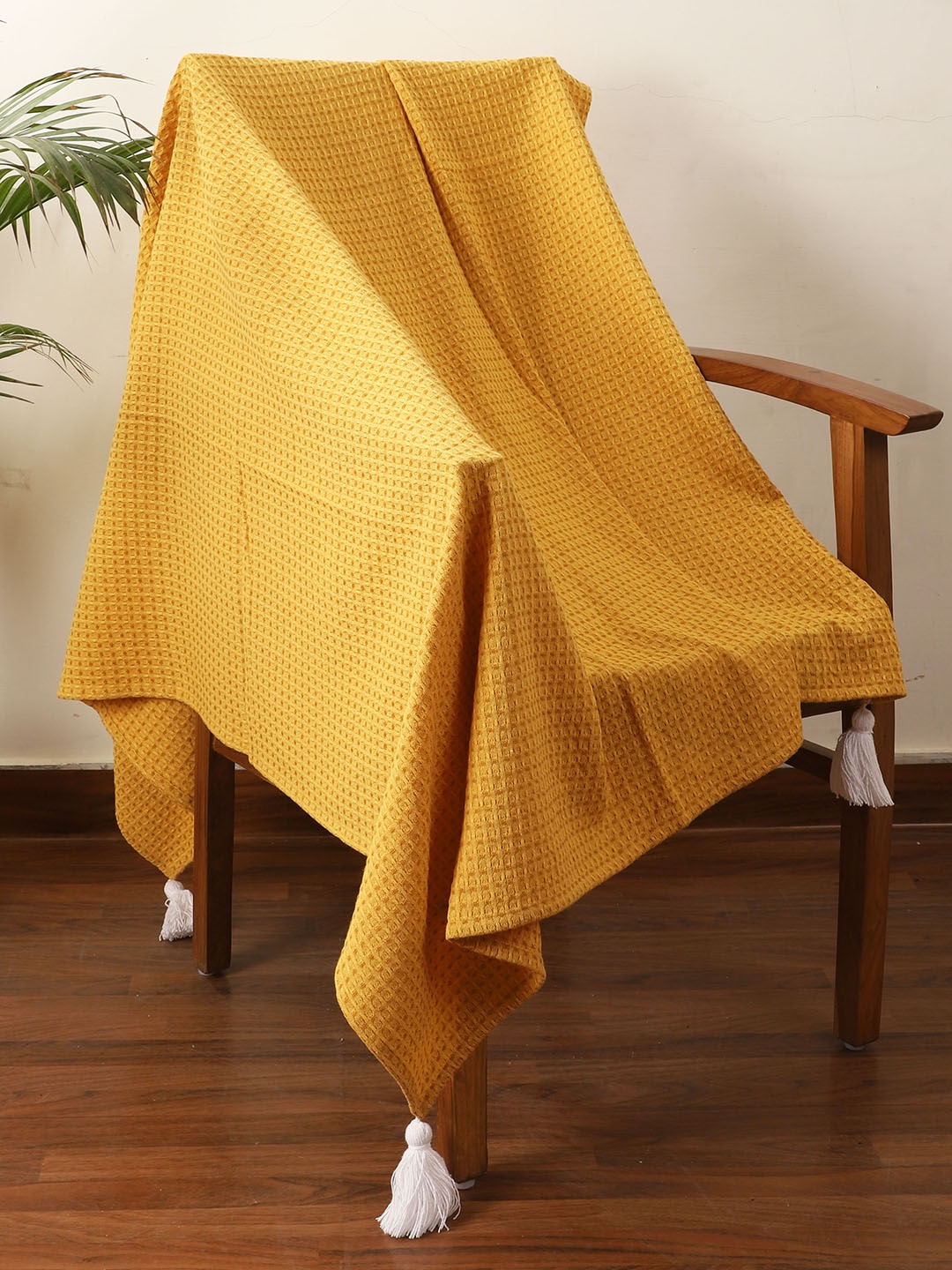 

Jamio Firati Yellow Self-Design Pure Cotton Throw