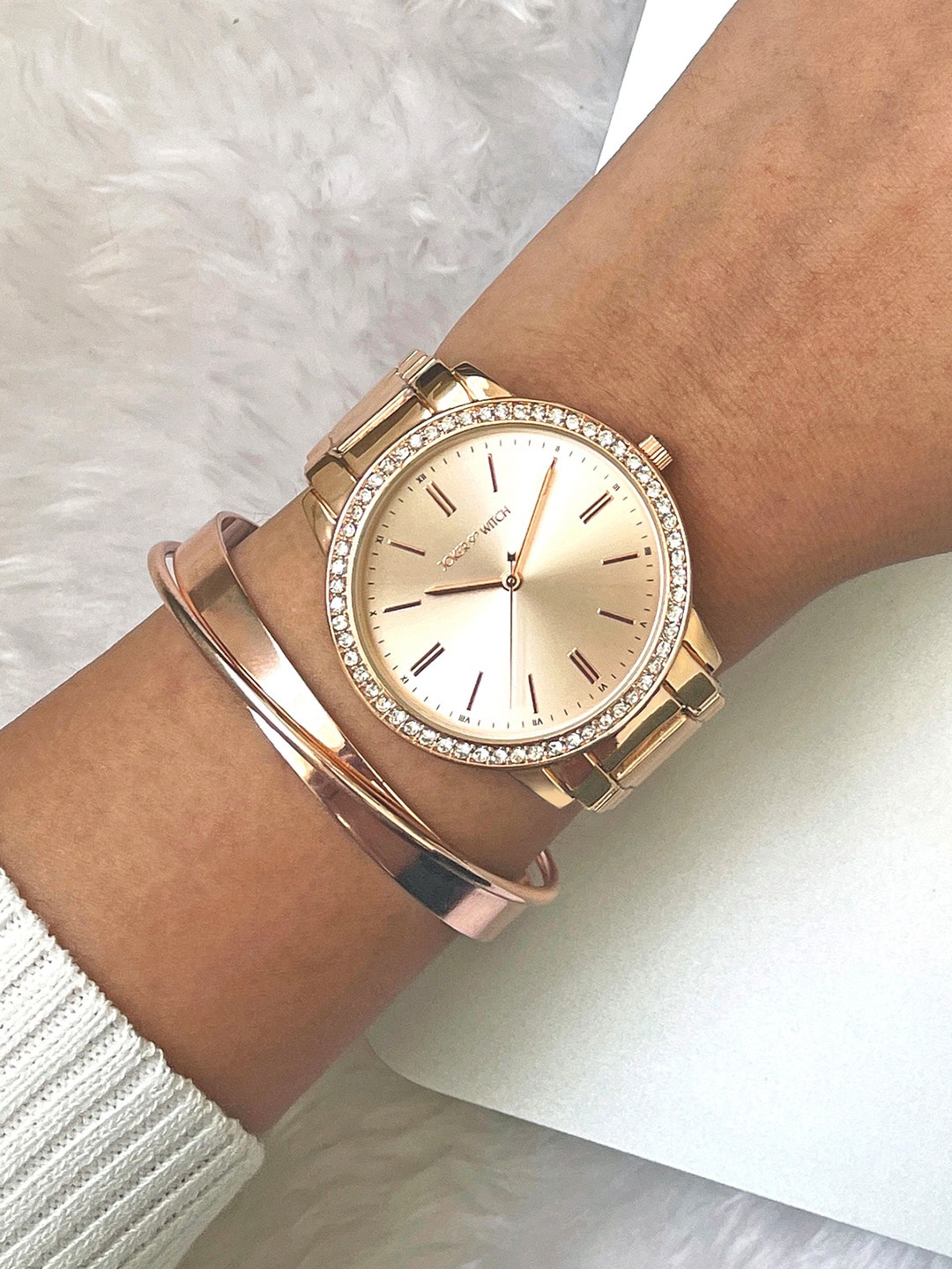 

JOKER & WITCH Women Analogue Watch Gift Set JWBS839, Rose gold