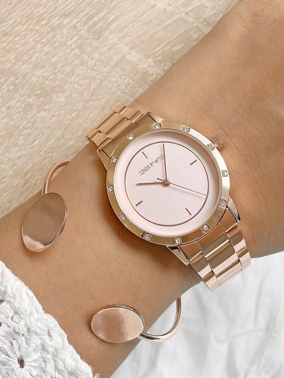 

JOKER & WITCH Women Moana Dualtone Watch Gift Set, Rose gold