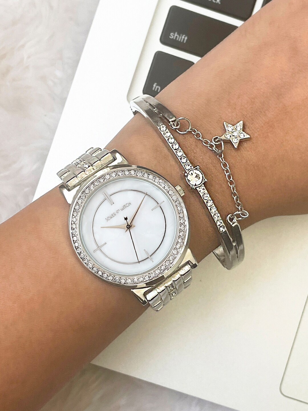 

JOKER & WITCH Women Silver Watch Gift Set JWBS854
