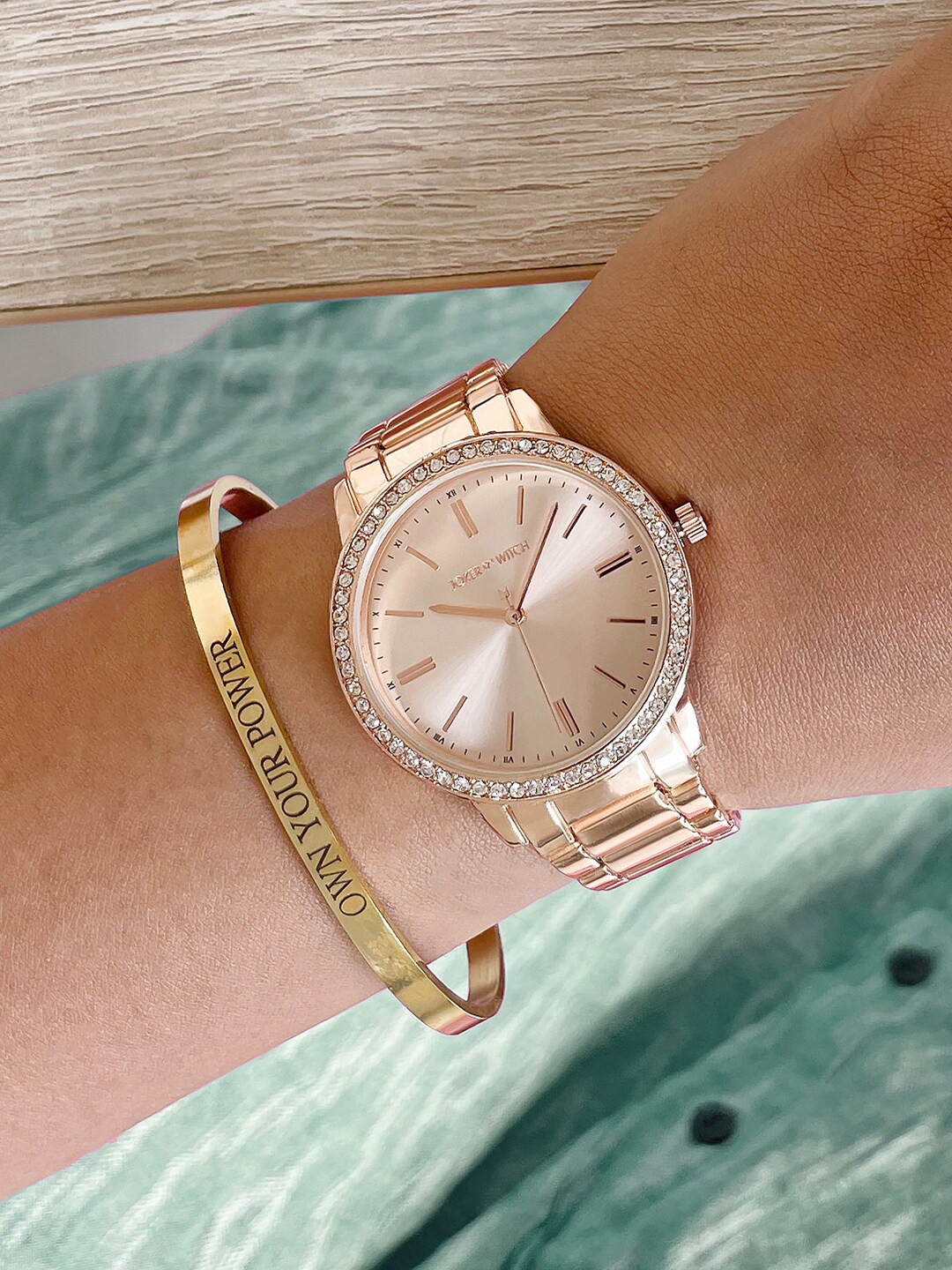 

JOKER & WITCH Women Watch Gift Set JWBS742, Rose gold