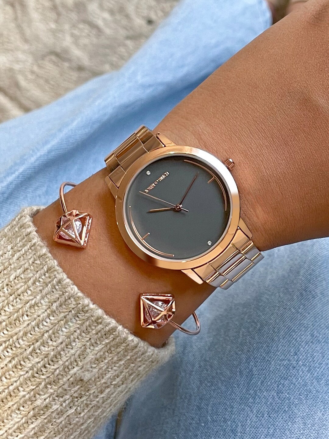 

JOKER & WITCH Women Rose Gold Watch Gift Set JWBS702