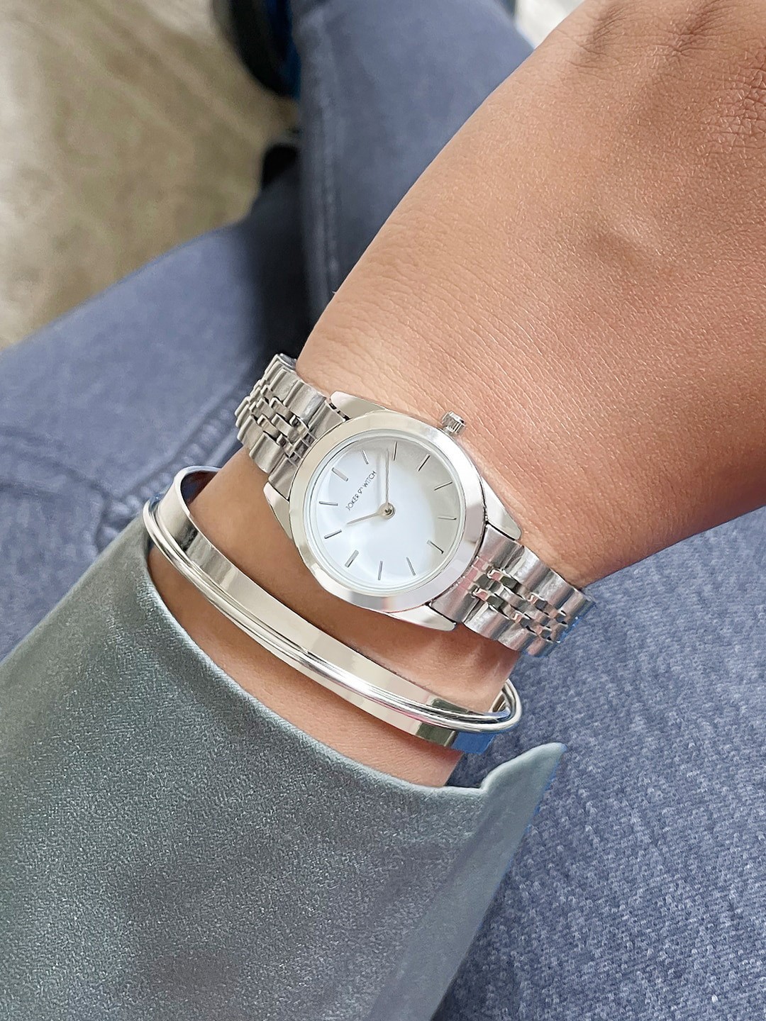 

JOKER & WITCH Women Silver-Toned Watch With Bracelet Stack Gift Set, White
