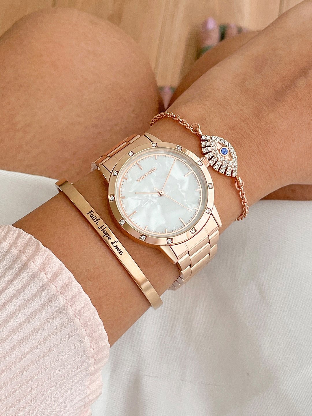 

JOKER & WITCH Meissa Women Watch Gift Set JWBS865, White