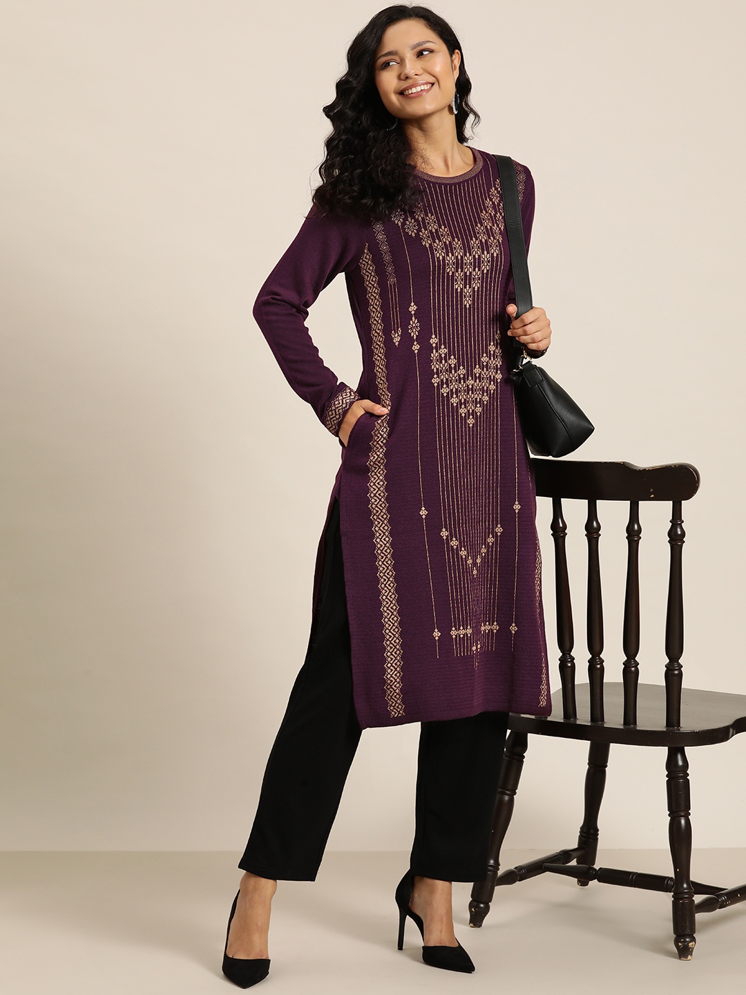

HERE&NOW Women Woven Design Winter Kurta, Burgundy