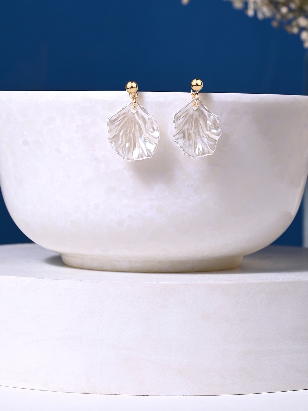 

Accessorize London Women Oyster Shell Drop Earrings, Gold