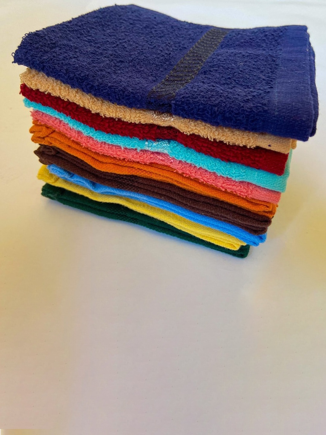 

Lushomes Blue & Maroon 10 Pieces Self Design 400 GSM Cotton Face Towels