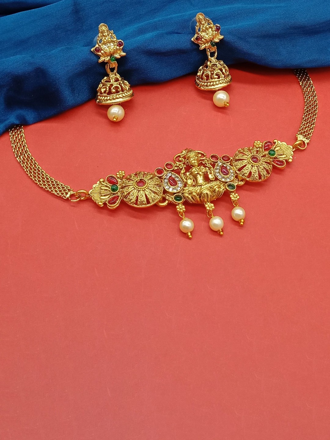 

AASHISH IMITATION Gold-Plated Stone-Studded & Beaded Jewellery Set