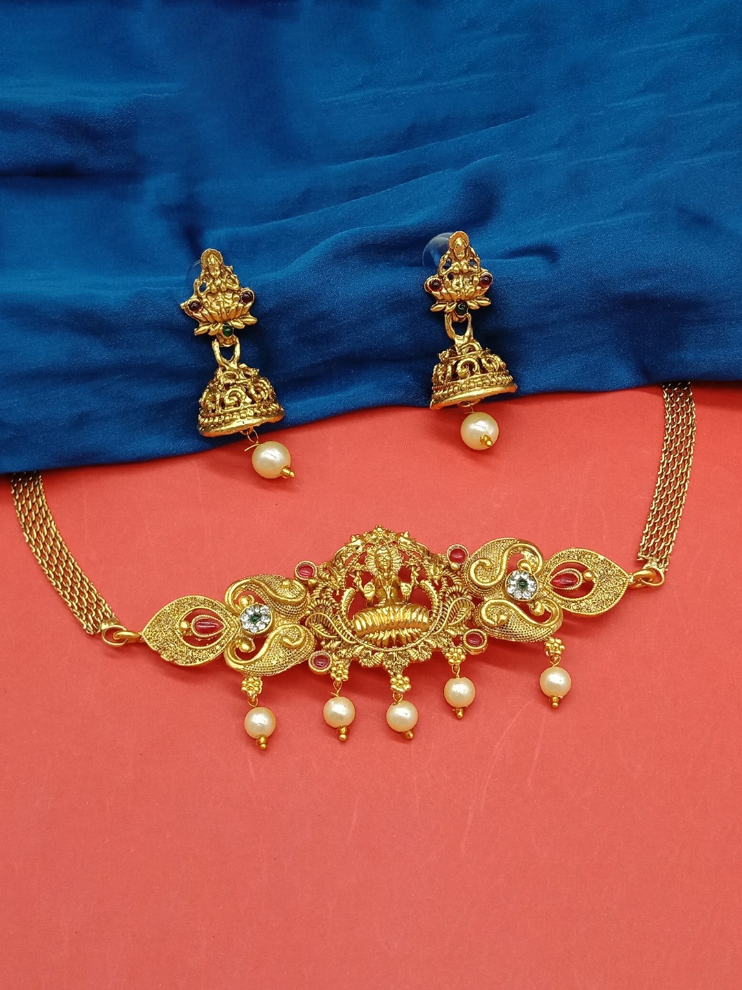 

AASHISH IMITATION Gold-Plated Kundan & Beaded Studded Jewellery Set