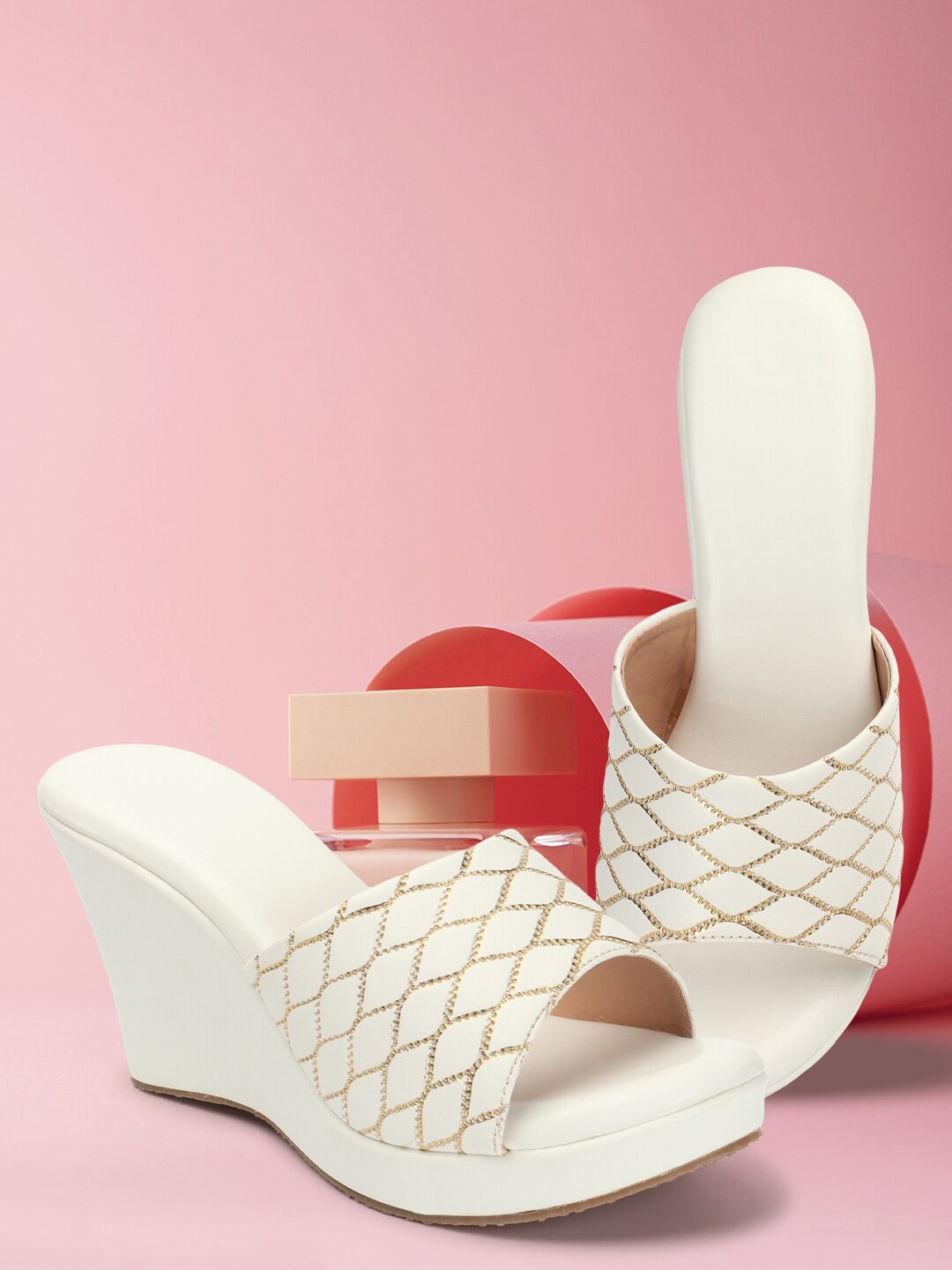 

DressBerry White Textured Round Toe Wedge Heels