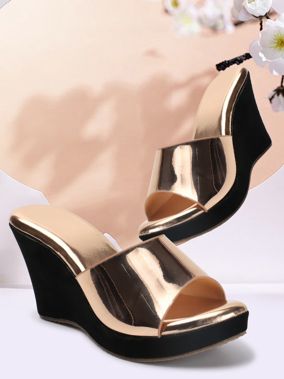 

DressBerry Rose Gold Round Toe Wedge Heels