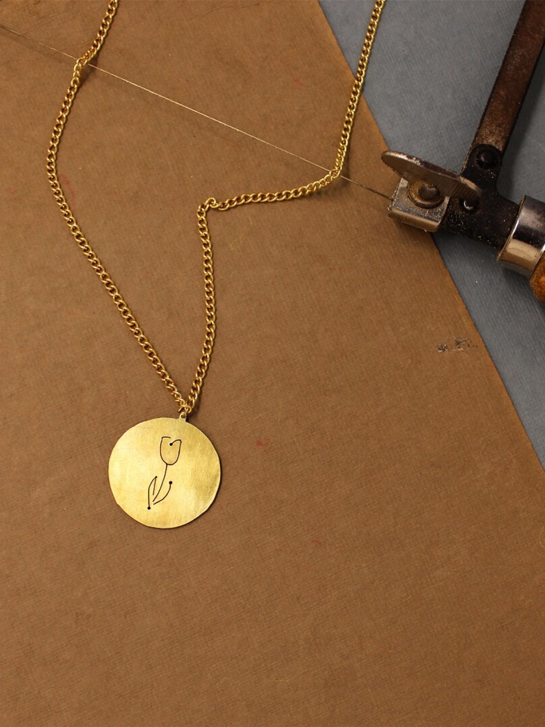 

Goldnera Gold-Plated Tulip Design Pendant With Chain