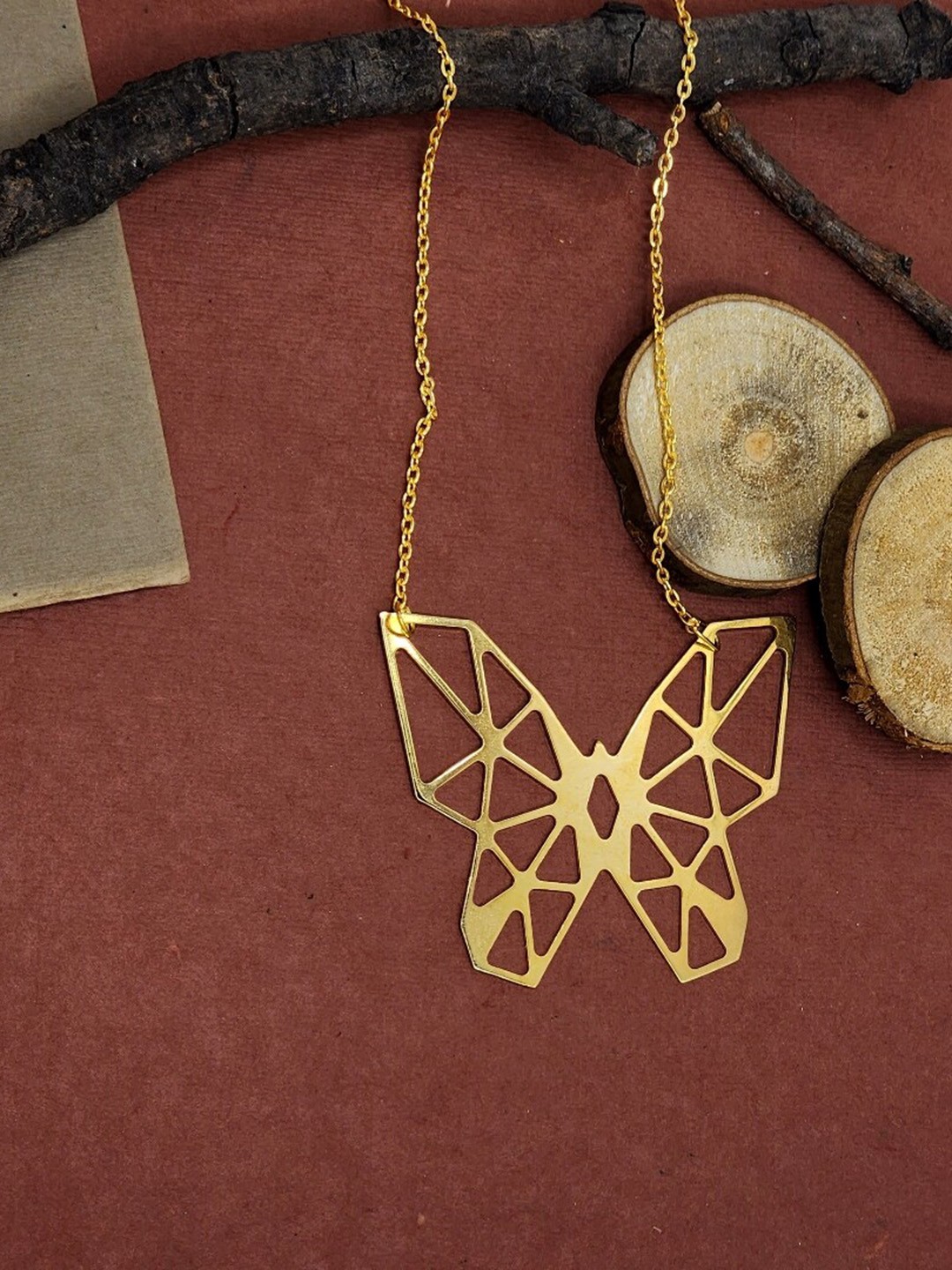 

Goldnera Gold-Plated Butteryfly Pendant With Chain