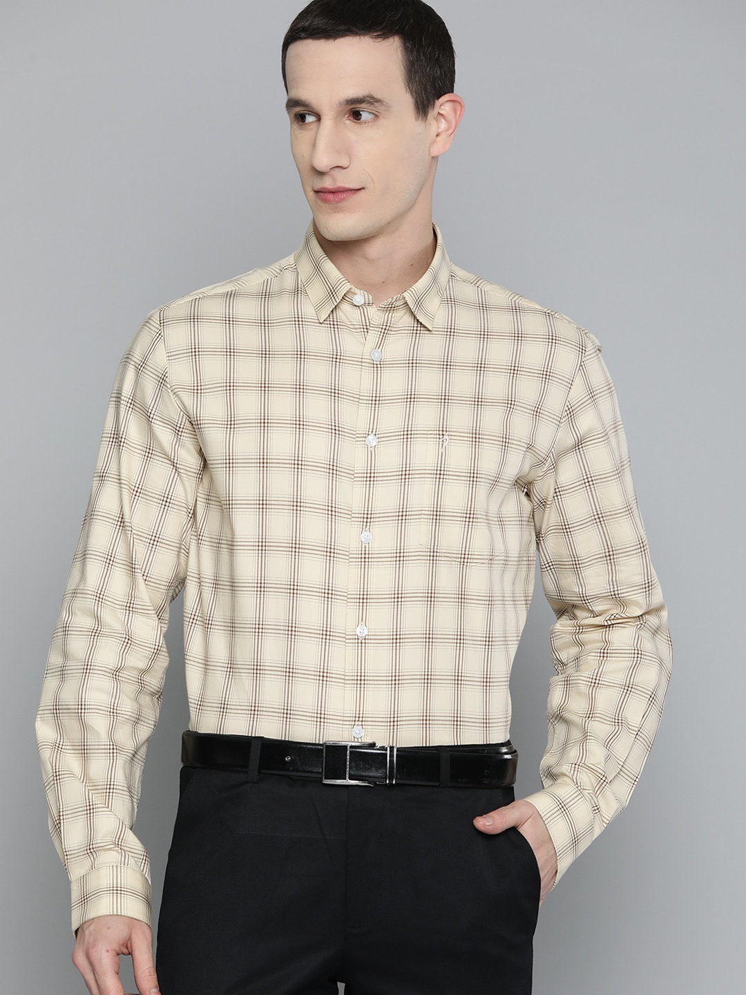 

Indian Terrain Slim Fit Pure Cotton Checked Formal Shirt, Beige