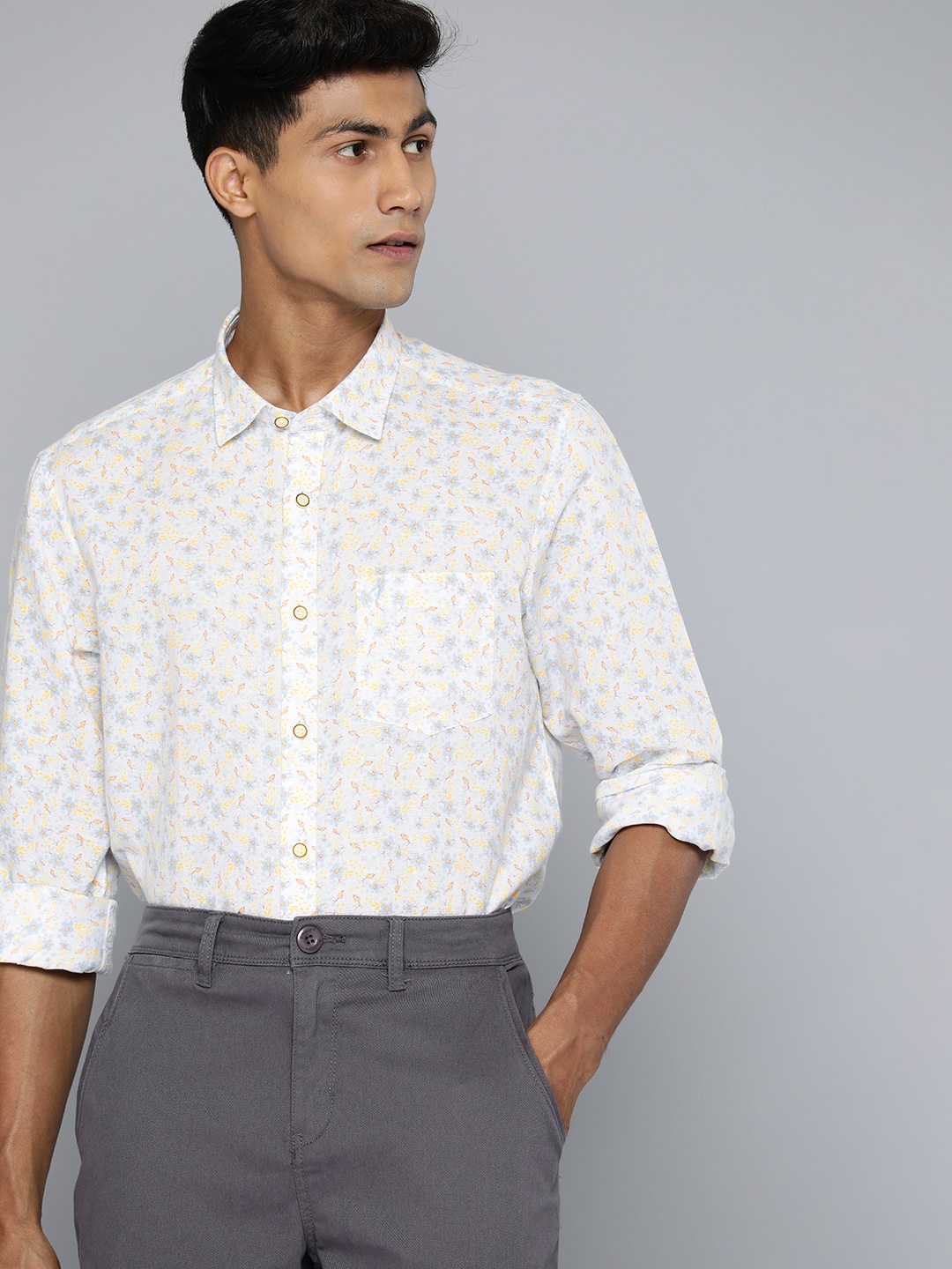 

Indian Terrain Men Slim Fit Floral Printed Linen Cotton Casual Shirt, White