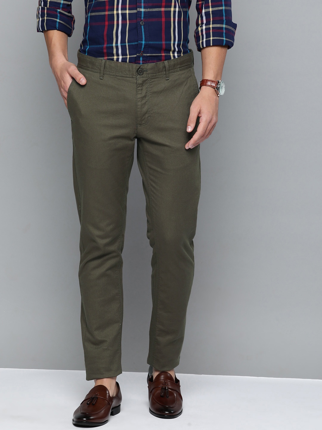 

Indian Terrain Men Brooklyn Slim Fit Chinos Trousers, Olive
