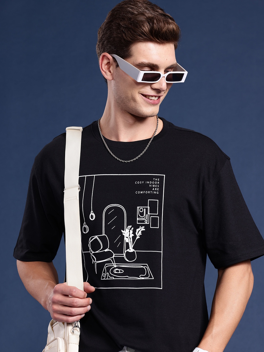 

Mast & Harbour Graphic Printed Drop-Shoulder Sleeves T-shirt, Black