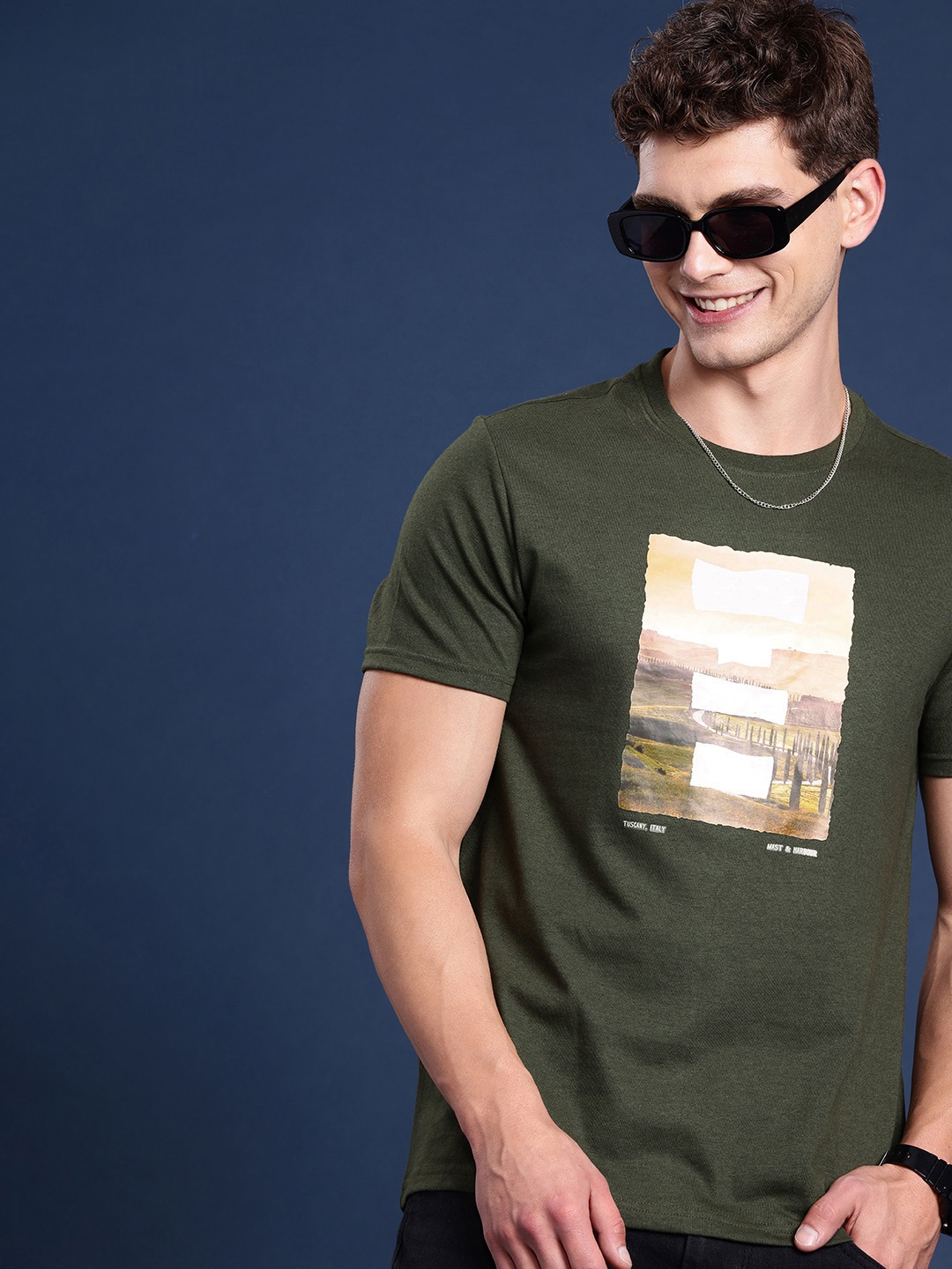 

Mast & Harbour Graphic Printed Casual T-shirt, Olive