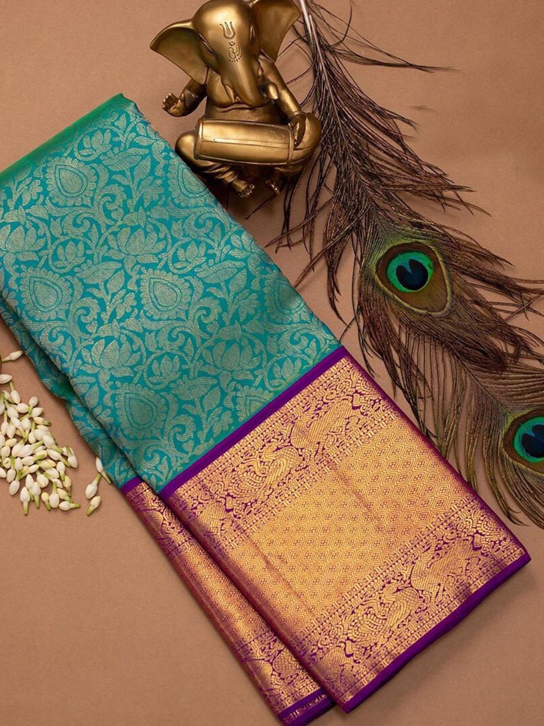 

KALINI Ethnic Motif Woven Design Zari Banarasi Saree, Green