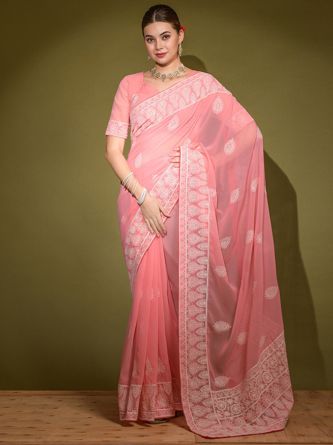 

Satrani Floral Embroidered Saree, Pink