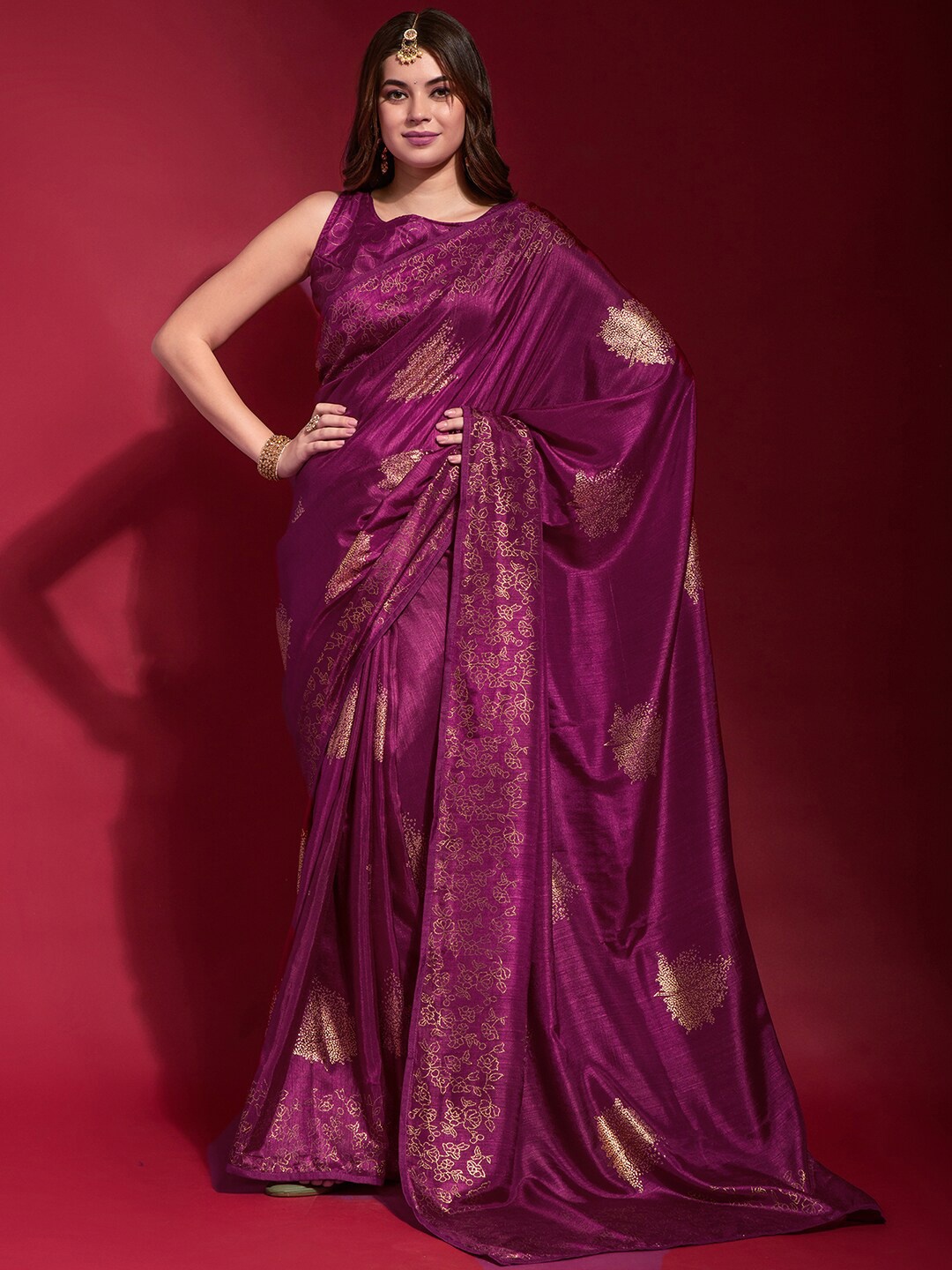 

Satrani Floral Foil Printed Saree, Purple