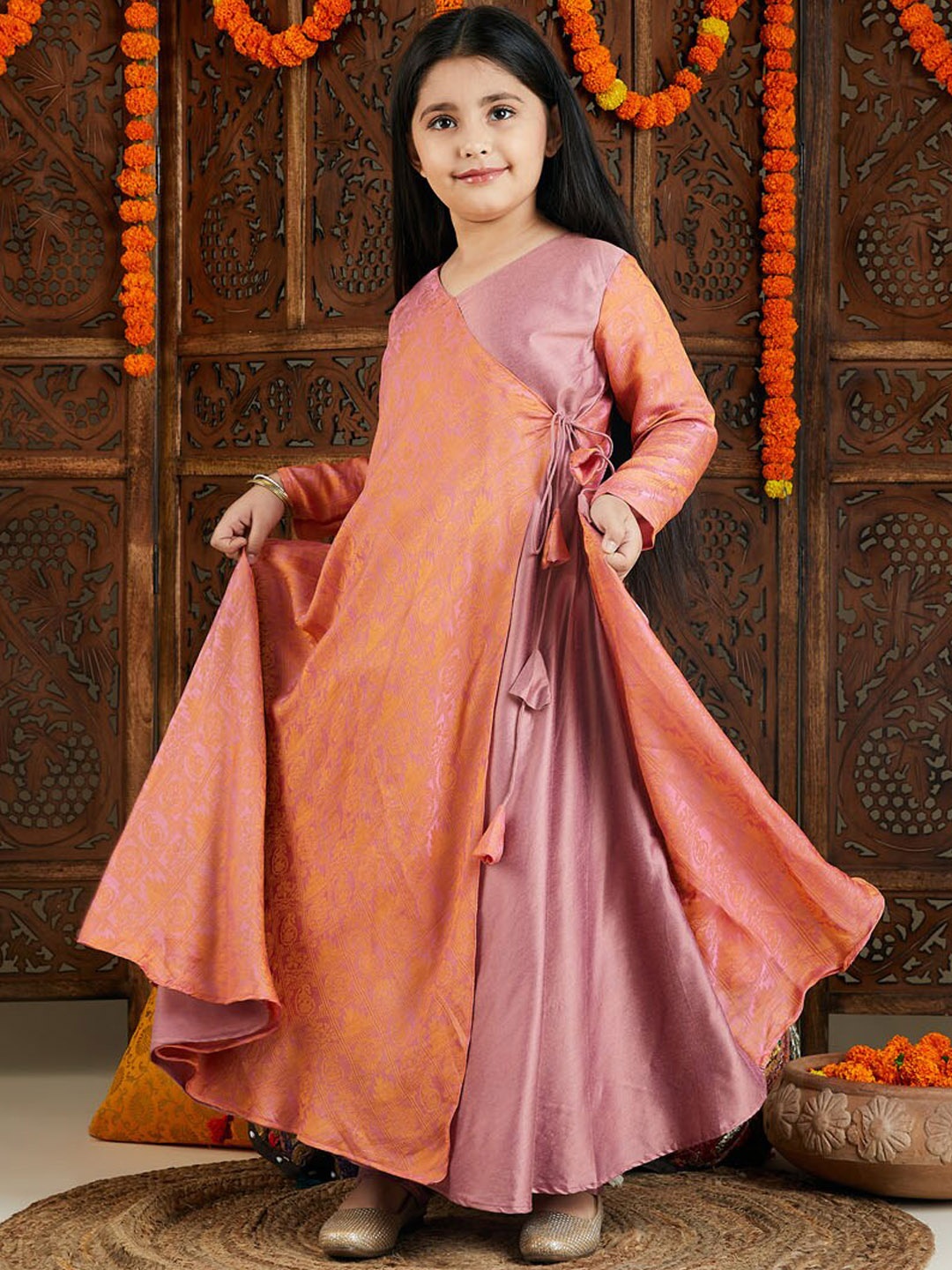 

VASTRAMAY Girls Woven Design V-Neck Angrakha Kurta With Trousers, Pink