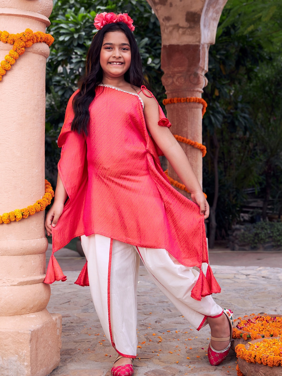 

VASTRAMAY Girls Bandhani Printed One Shoulder Kafthan Kurta With Dhoti Pants, Pink