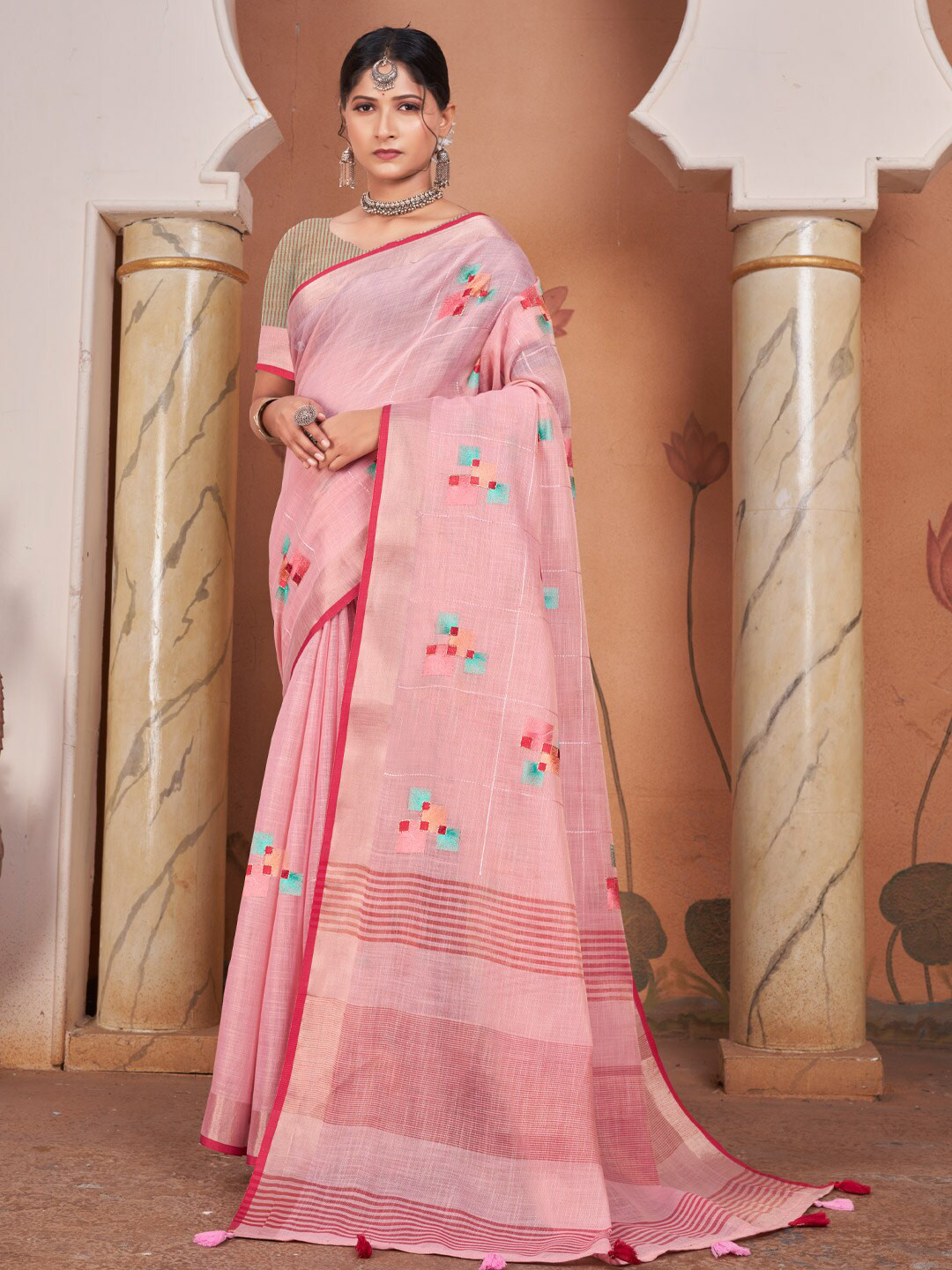 

Mitera Pink & Red Geometric Printed Linen Blend Saree