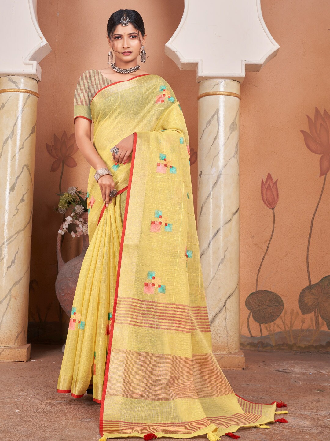 

Mitera Woven Design Linen Blend Saree, Yellow
