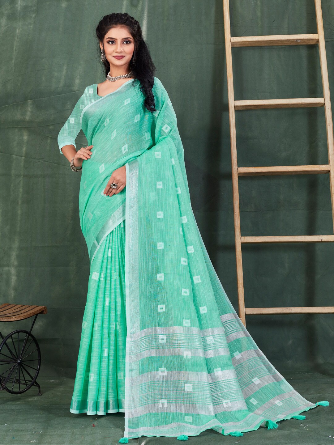 

Mitera Sea Green & Silver-Toned Geometric Woven Design Saree