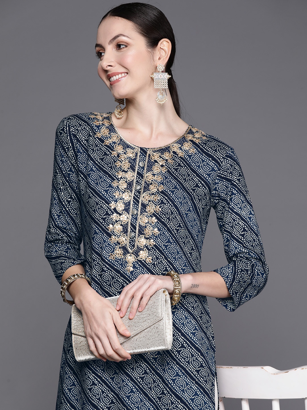 

Indo Era Women Floral Yoke Design Kurta, Navy blue