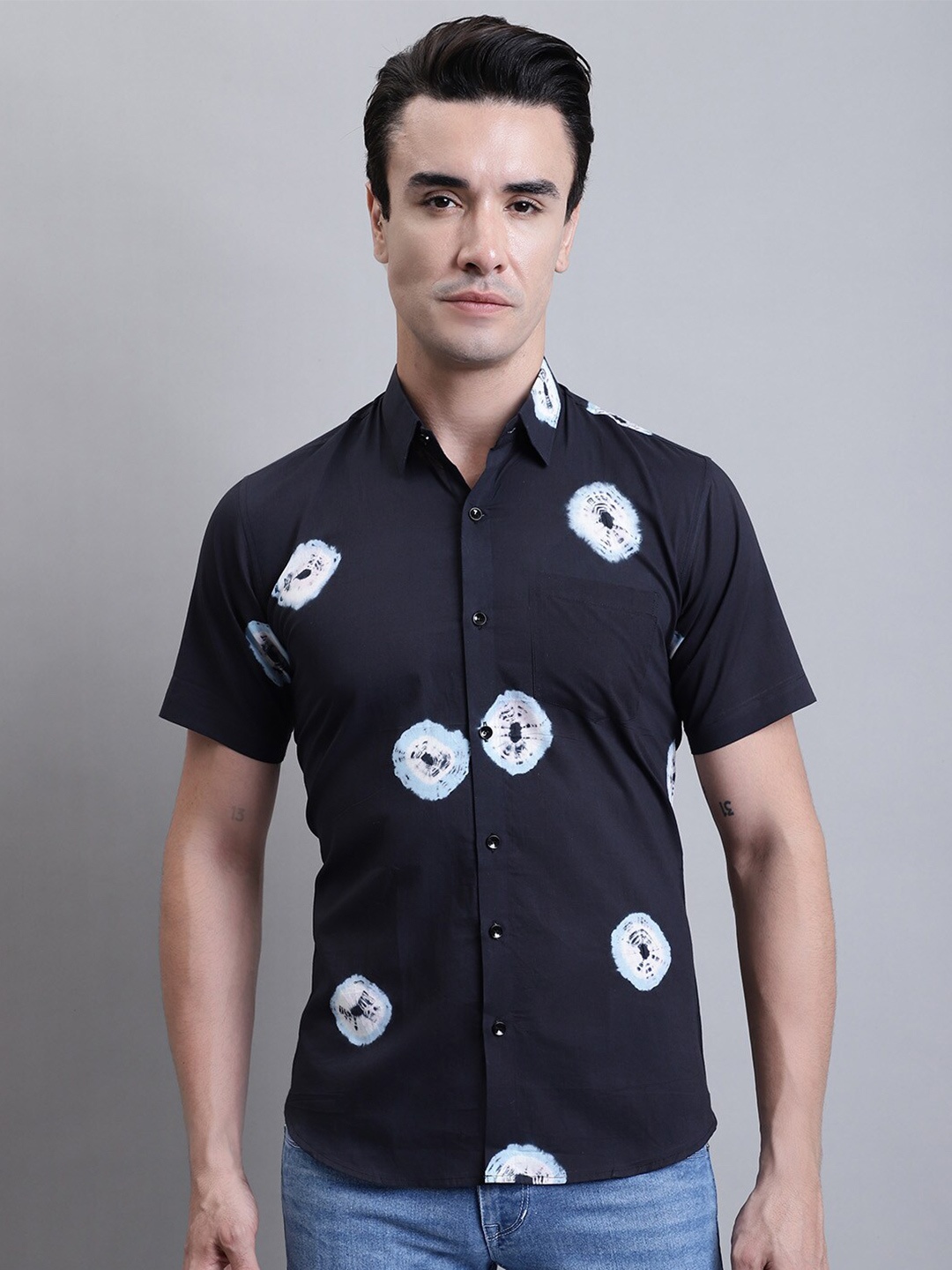 

Pistaa Men Black Relaxed Slim Fit Dyed Pure Cotton Casual Shirt