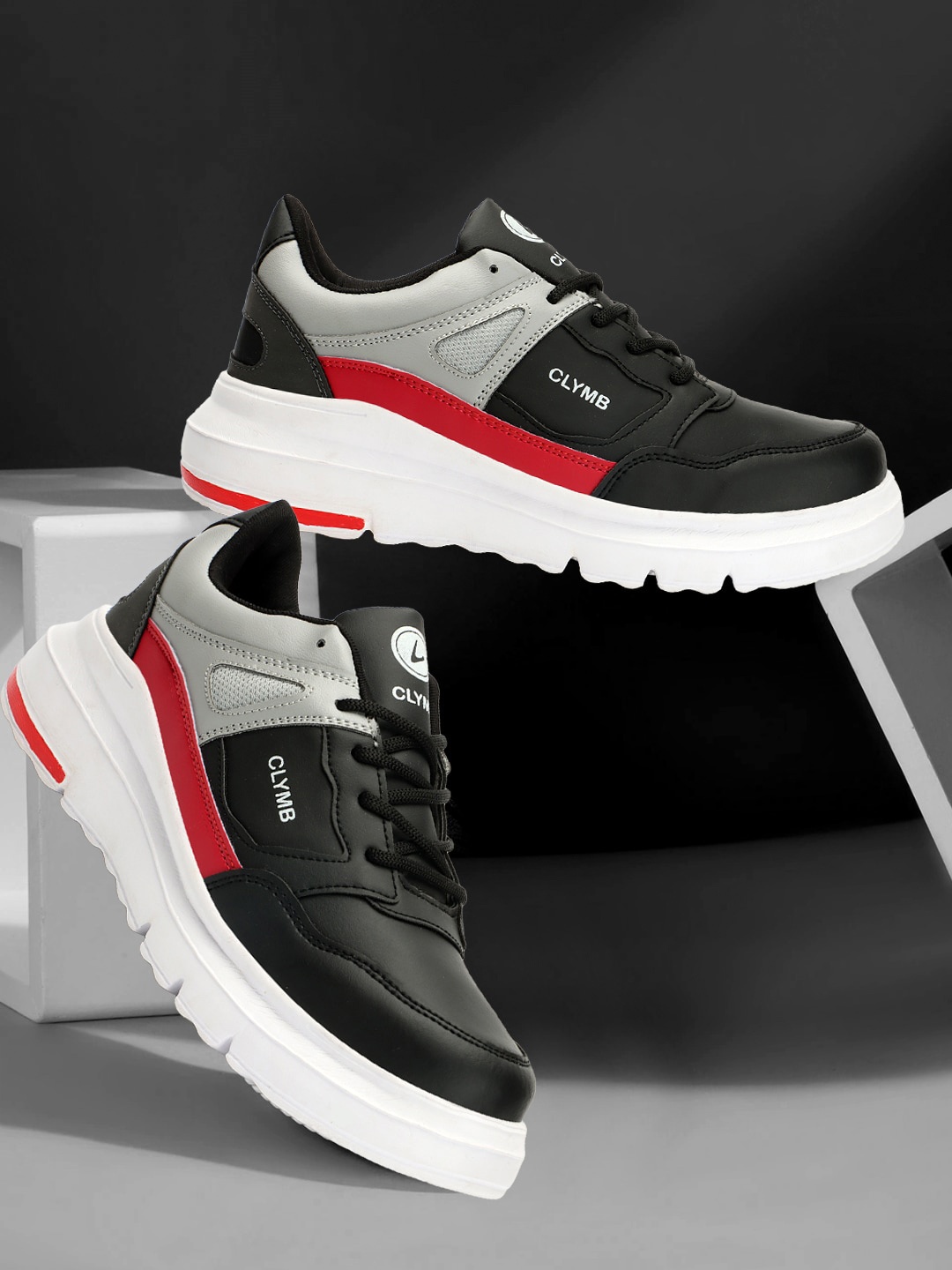 

CLYMB Men Colourblocked Lace-Up Running Shoes, Black