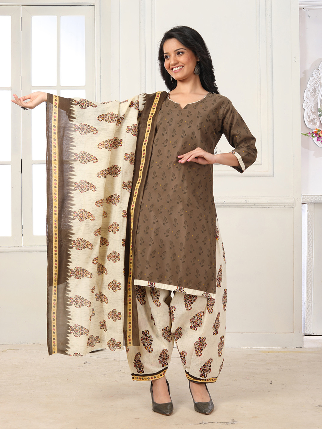 

KALINI Floral Printed Kurta With Patiala & Dupatta, Green