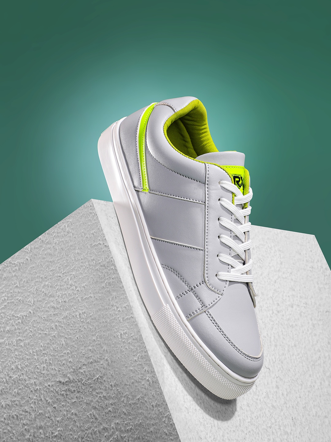 

HRX by Hrithik Roshan Men Club Culture Sneakers, Grey