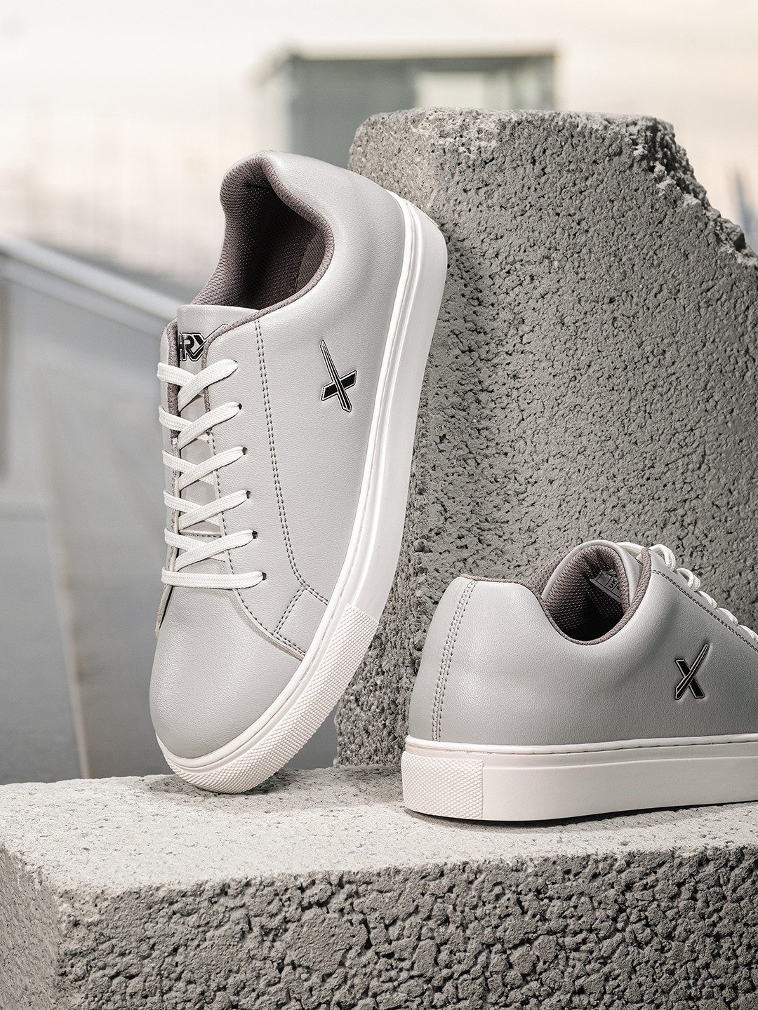 

HRX by Hrithik Roshan Men Club Culture Sneakers, Grey