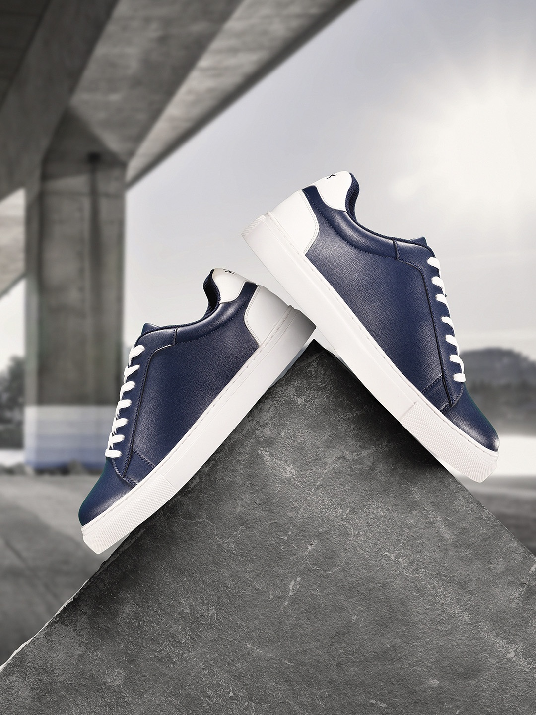 

HRX by Hrithik Roshan Men Club Culture Sneakers, Navy blue