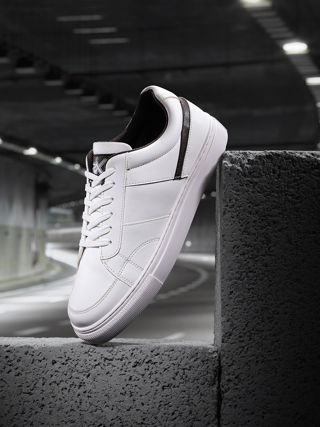 

HRX by Hrithik Roshan Men Club Culture Sneakers, White
