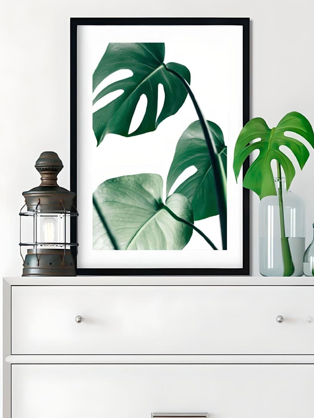 

THE HANDMADE FLAIR White & Green Tropical Printed Framed Wall Art