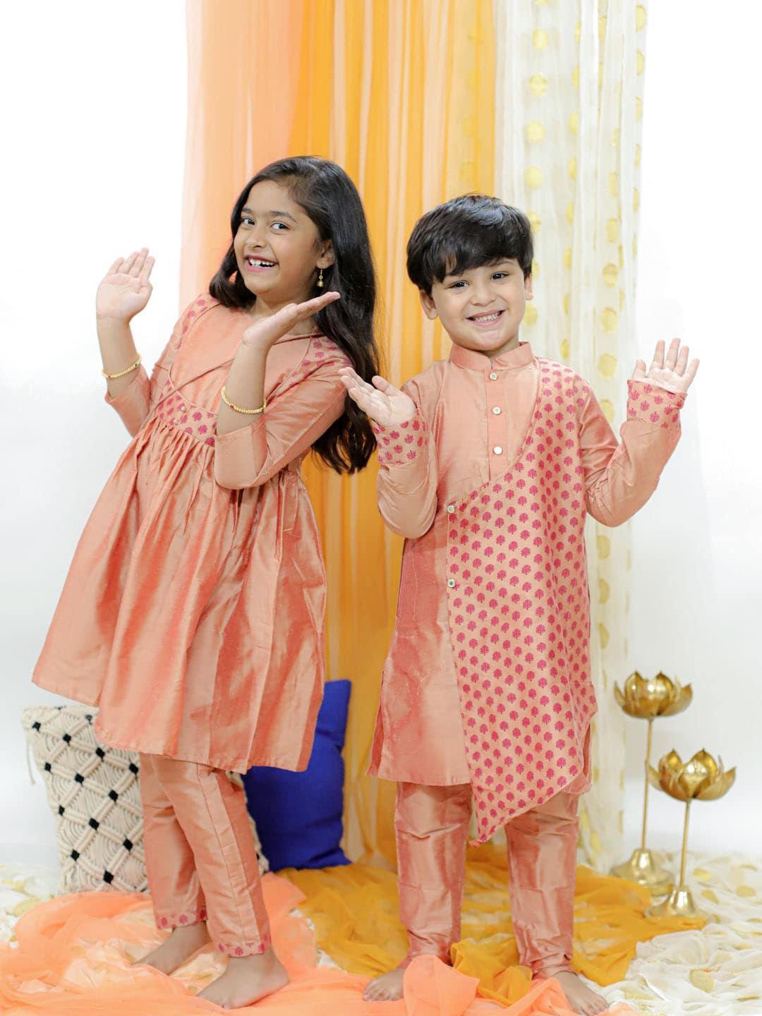 

VASTRAMAY Boys Ethnic Motifs Printed Angrakha Kurta With Pyjamas, Pink